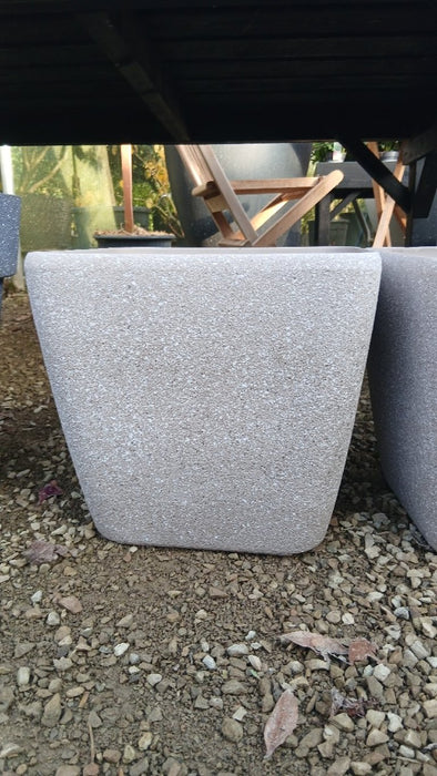 TYRA PLANTER CR D28H26